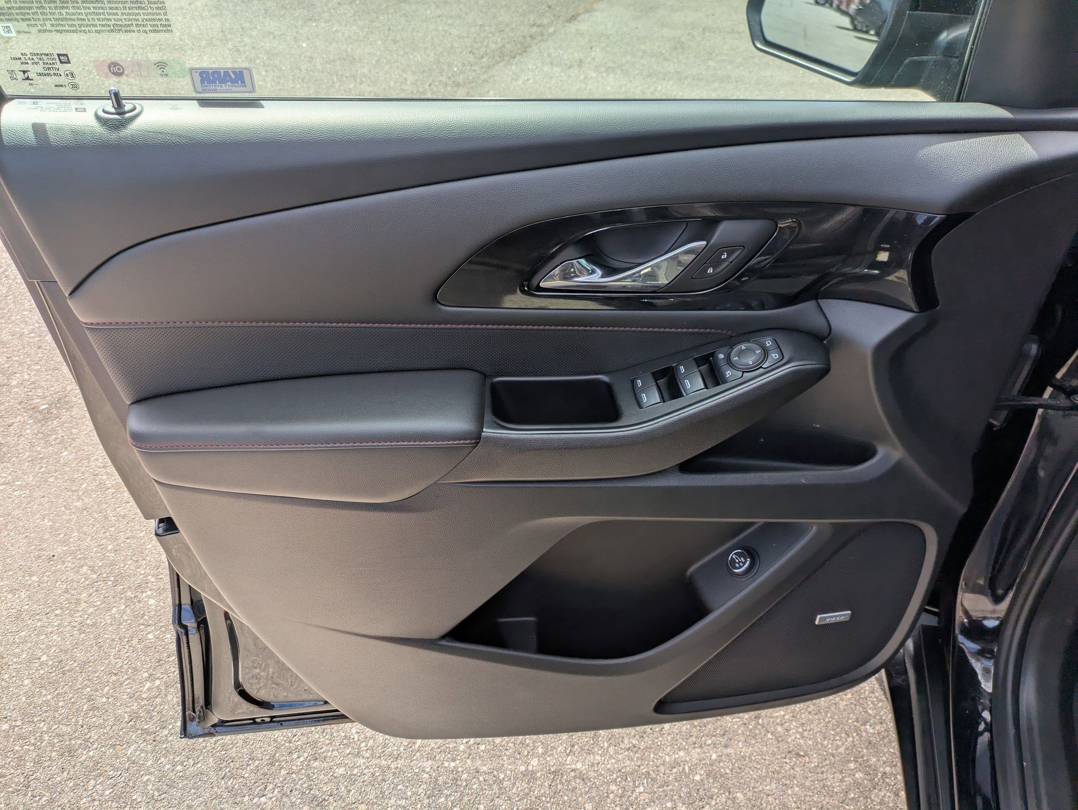 Certified 2023 Chevrolet Traverse RS w/ LPO, Floor Liner Package image 10