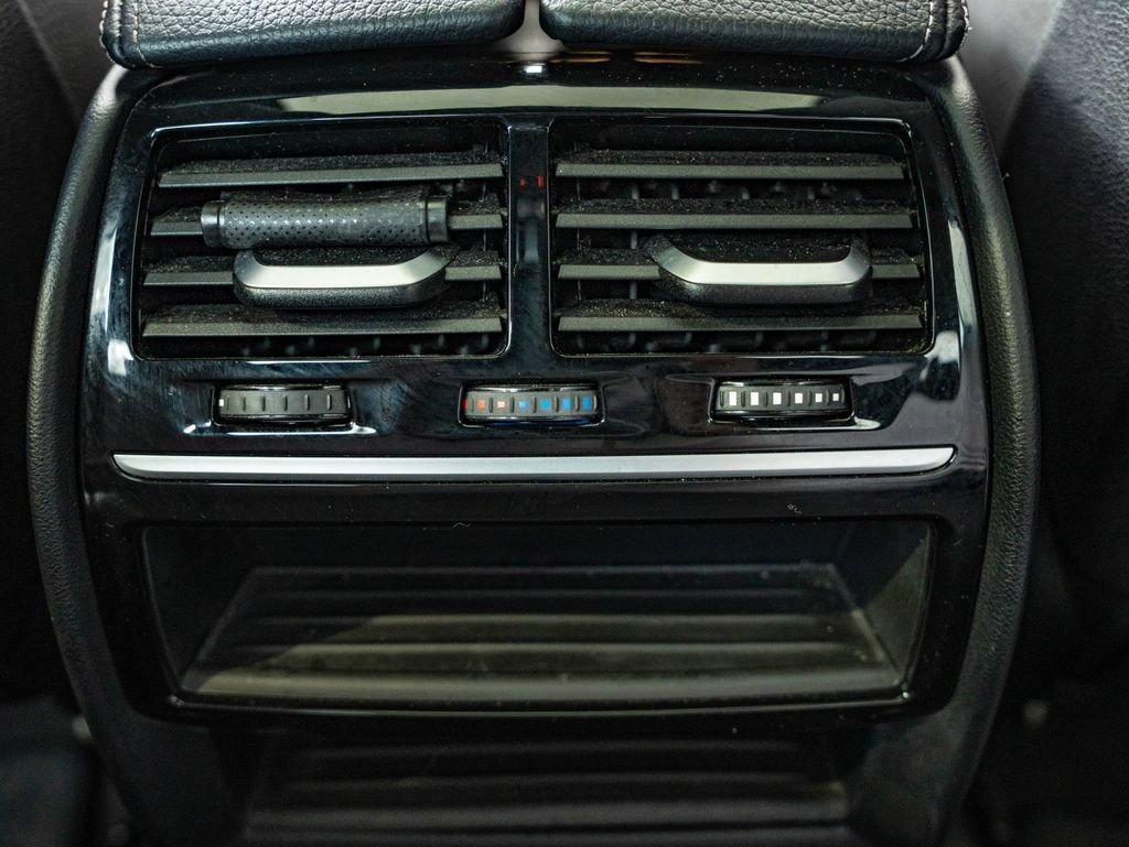 Used 2019 BMW 540i RWD image 34