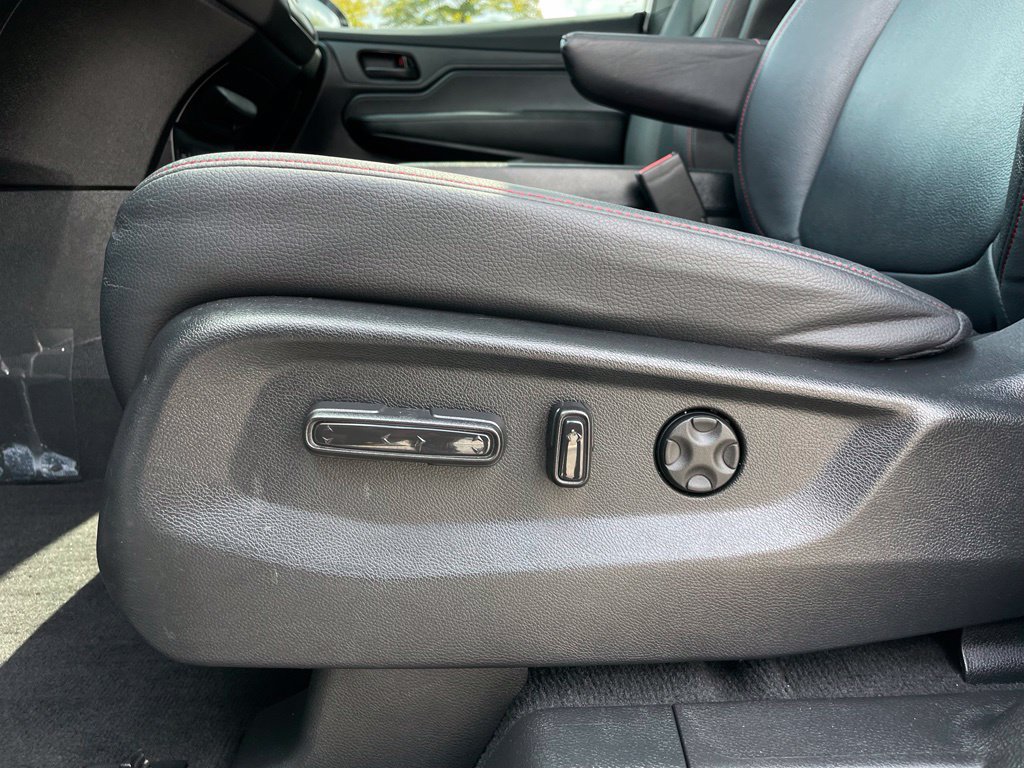 Certified 2024 Honda Odyssey Sport image 24