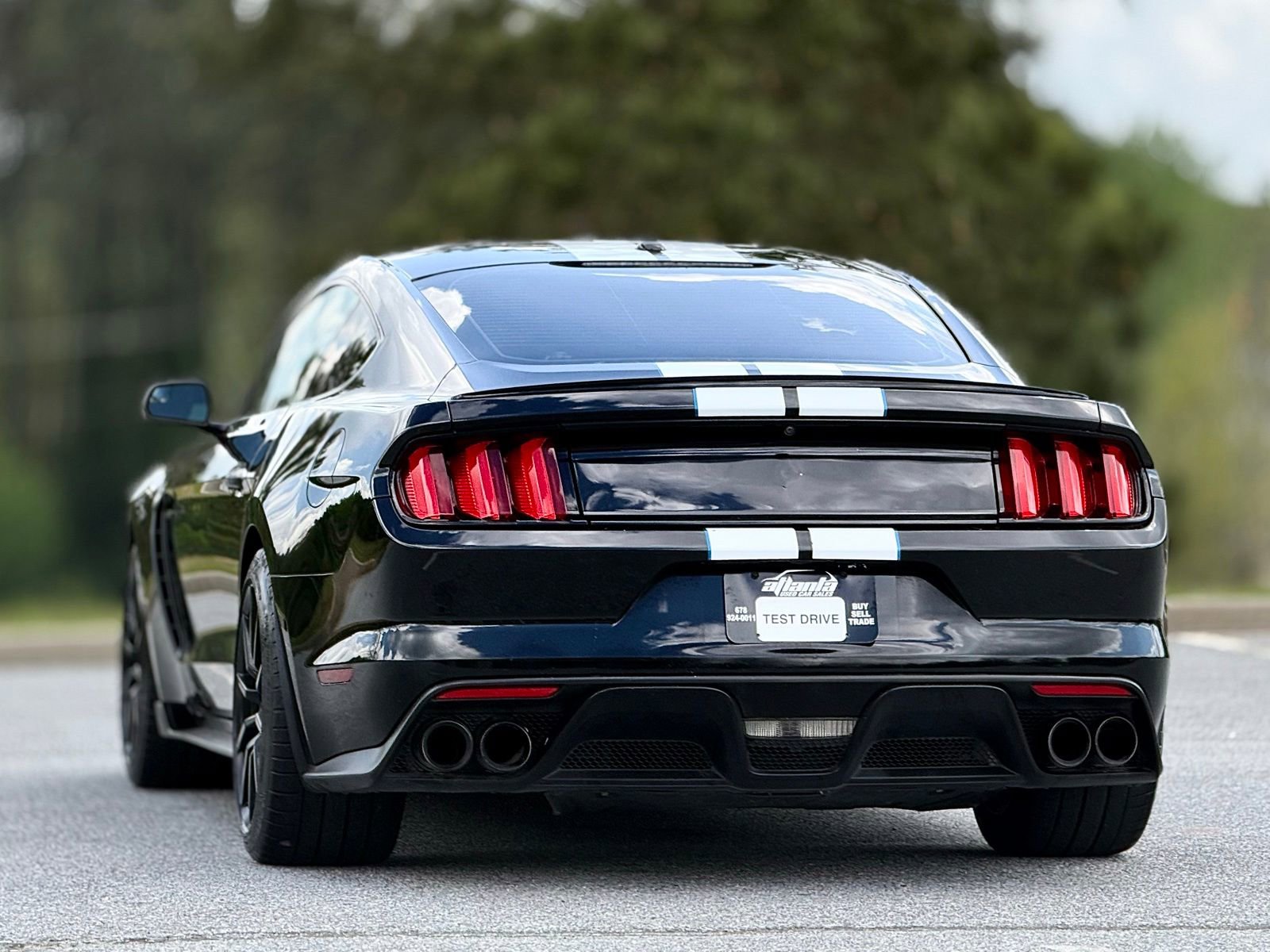 Used 2016 Ford Mustang Shelby GT350 w/ Technology Package image 5