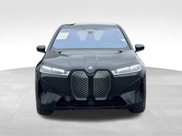 Certified 2025 BMW iX M60 image 13