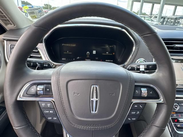 Used 2018 Lincoln Continental Select w/ Continental Climate Package FWD image 26
