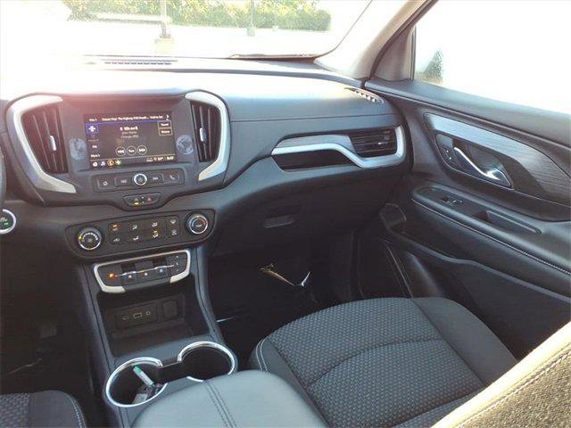 Used 2024 GMC Terrain SLE image 10