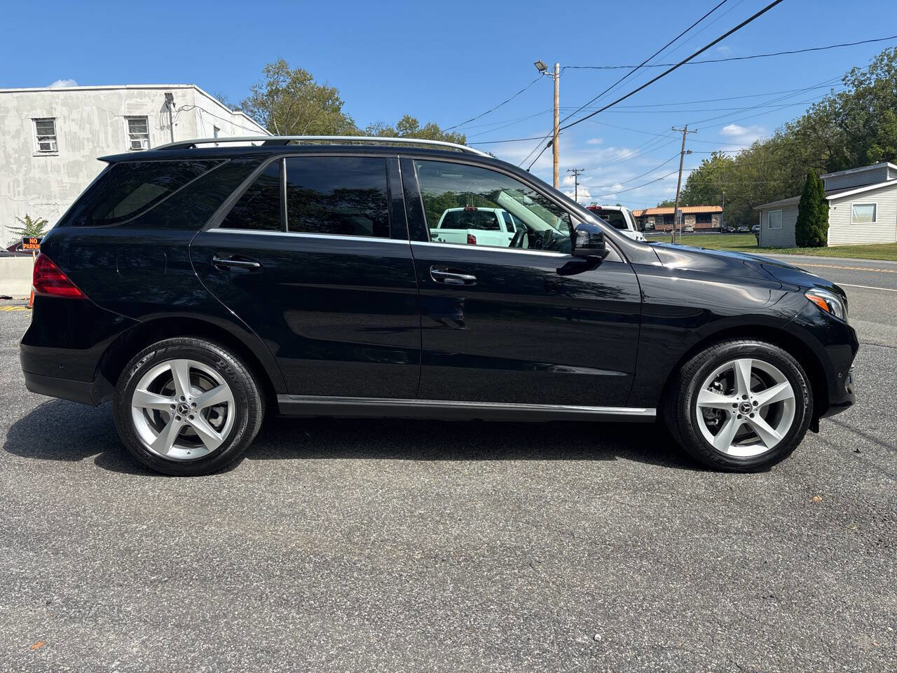 Used 2018 Mercedes-Benz GLE 350 GLE 350 4MATIC AWD 4dr SUV w/ Premium 2 Package image 10