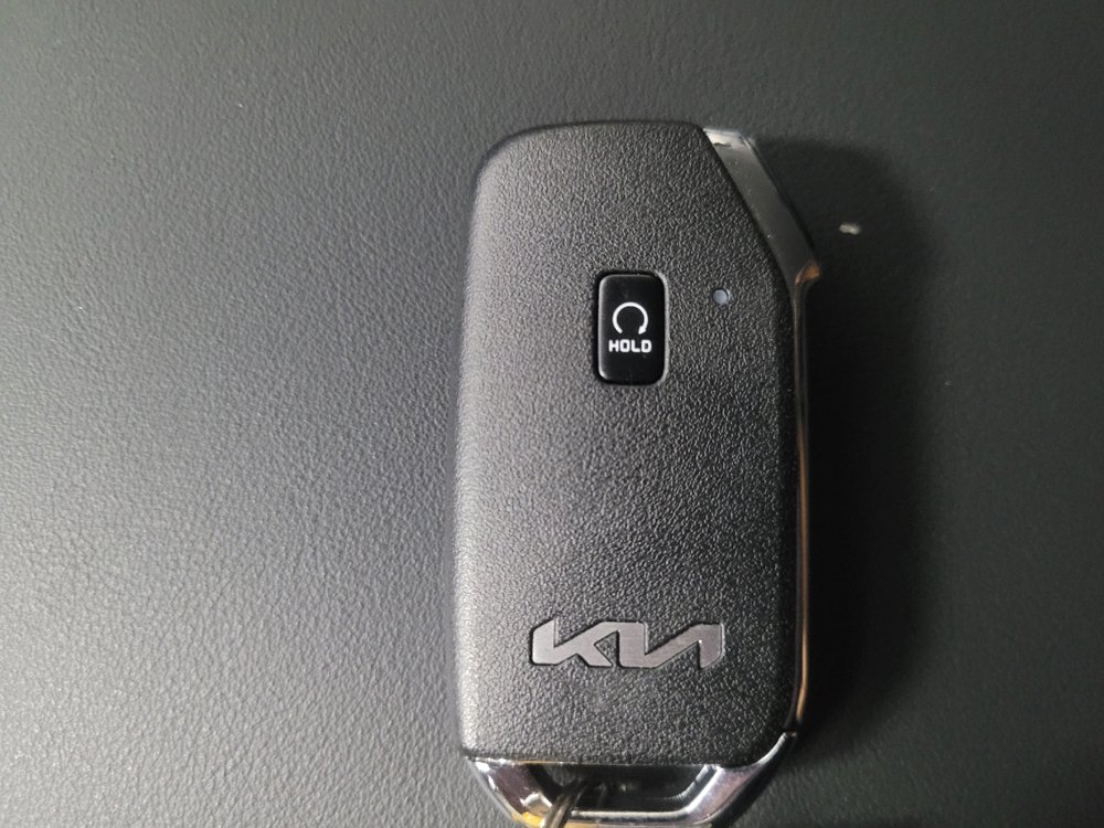 Used 2023 Kia Sorento S FWD image 32