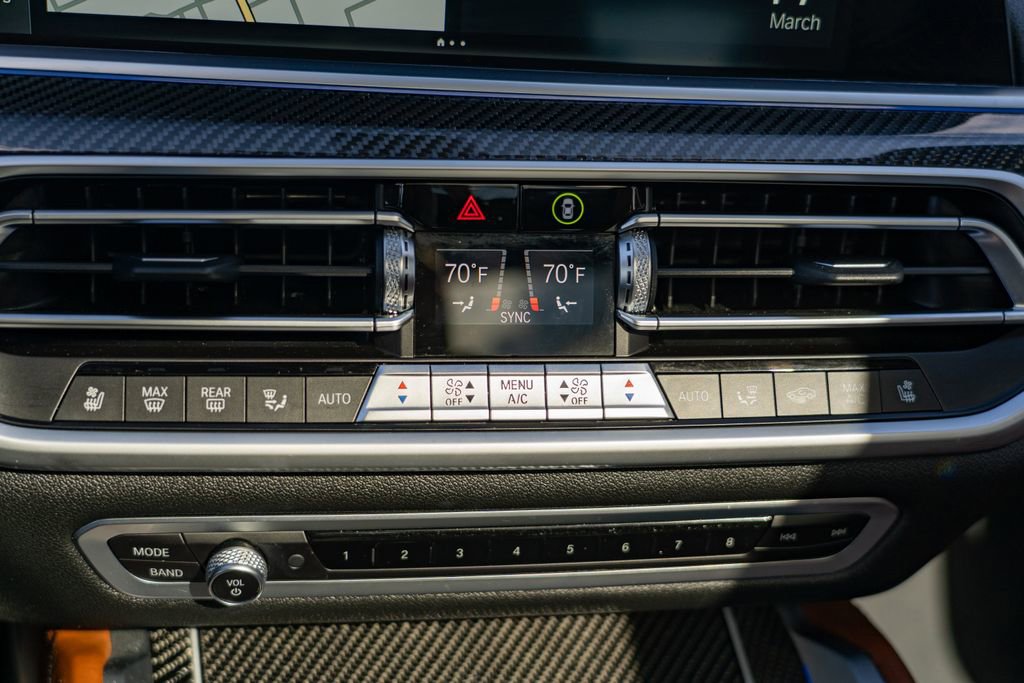 Used 2022 BMW X6 M50i w/ Executive Package image 27