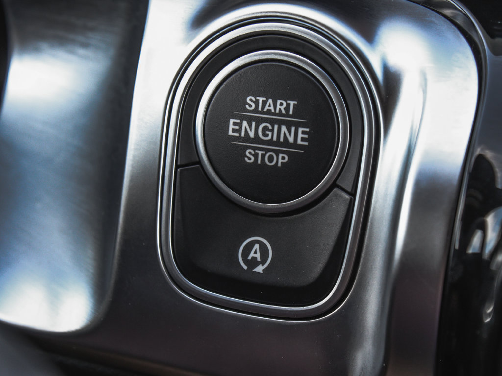 Used 2025 Mercedes-Benz GLB 250 4MATIC image 31