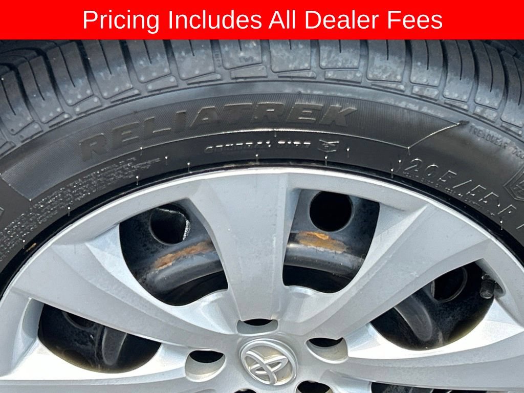 Used 2020 Toyota Corolla LE FWD image 22