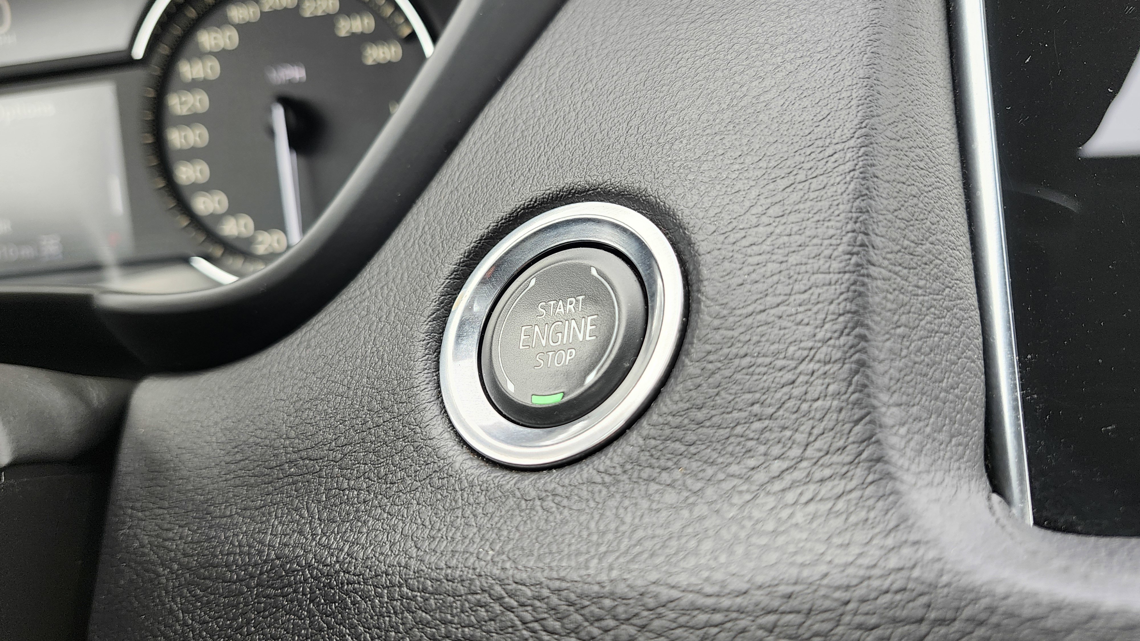 Used 2020 Cadillac XT4 Sport image 9