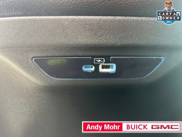 Used 2022 Chrysler Pacifica Touring-L w/ S Appearance Package AWD/4WD image 32