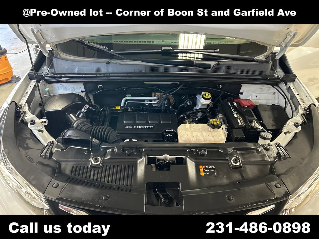 Used 2019 Chevrolet Trax LT w/ LT Convenience Package AWD/4WD image 10
