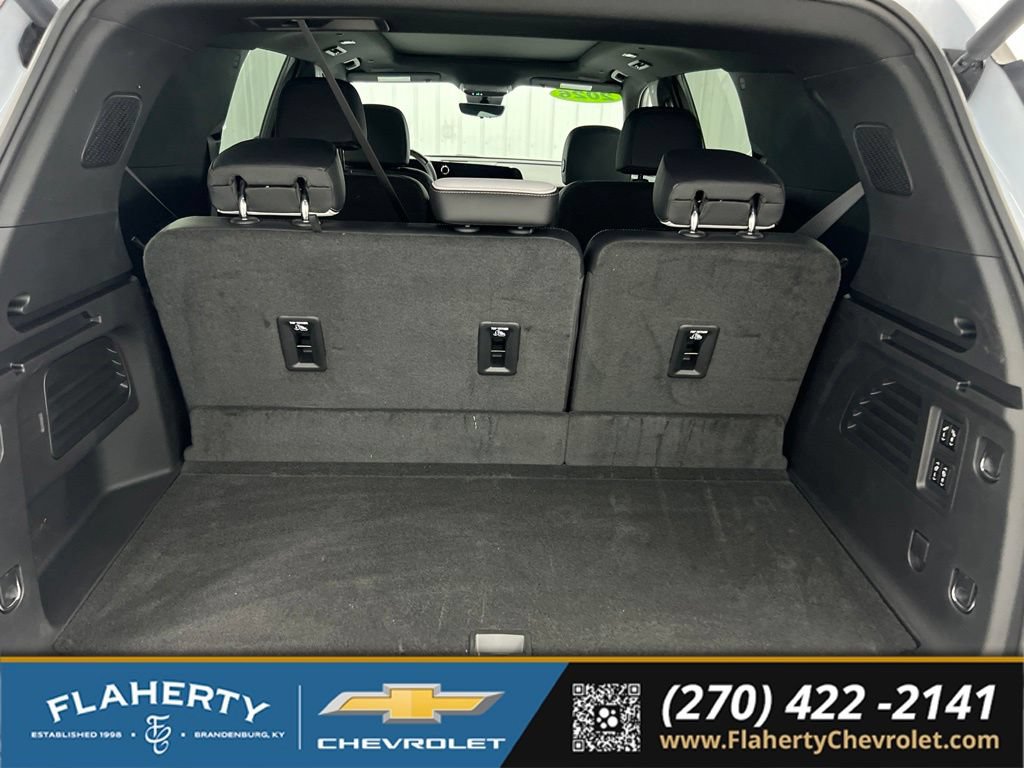 Used 2026 Chevrolet Traverse High Country AWD/4WD image 21