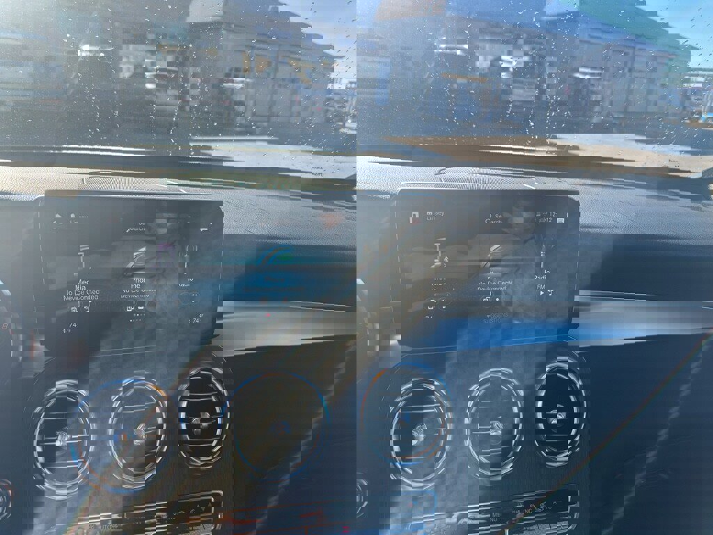 Used 2022 Mercedes-Benz GLC 300 300 4matic image 10