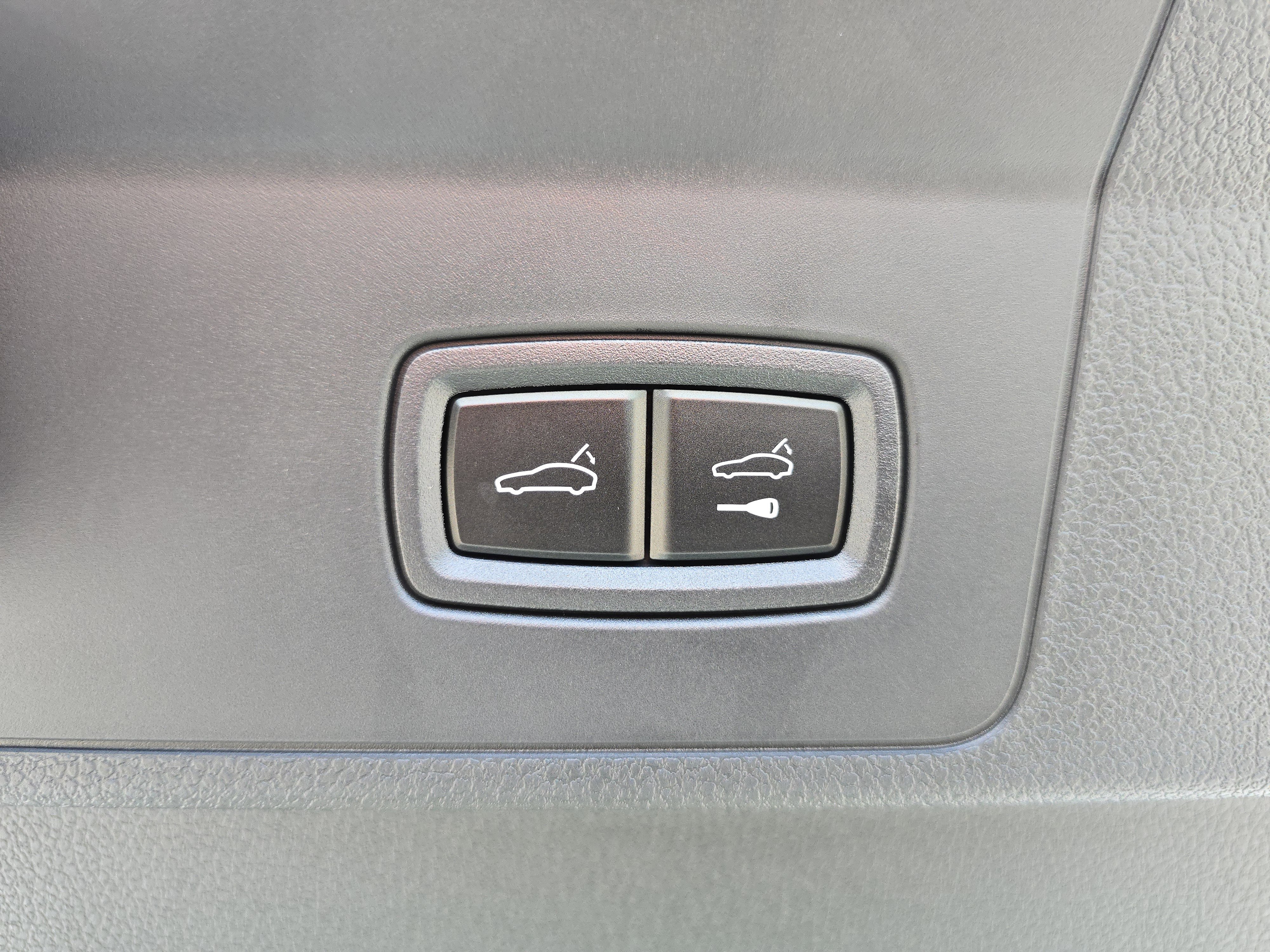 New 2025 Porsche Panamera 4 image 17