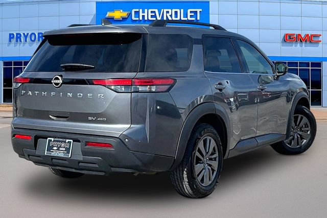 Used 2024 Nissan Pathfinder SV image 5