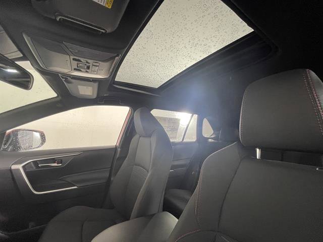 New 2025 Toyota RAV4 SE image 10