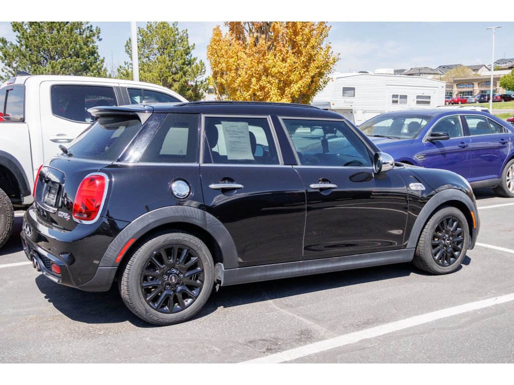 Used 2017 MINI Cooper S FWD image 2