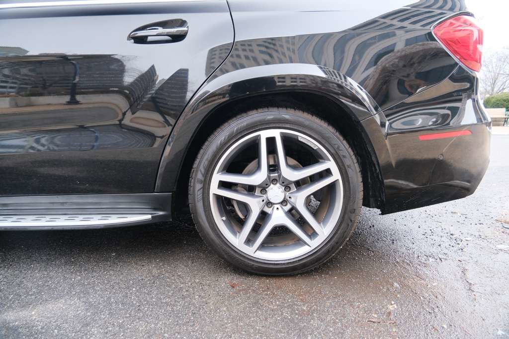 Used 2017 Mercedes-Benz GLS 550 4MATIC image 7