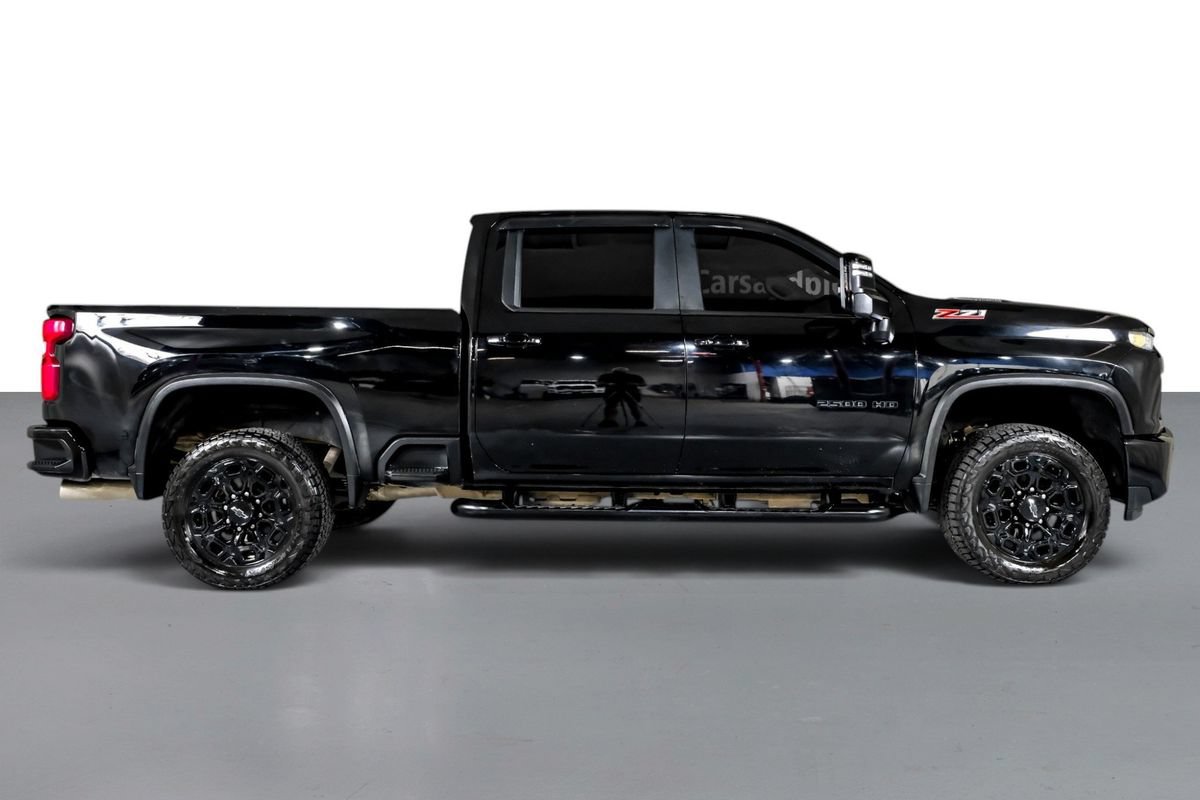 Used 2021 Chevrolet Silverado 2500 LTZ w/ LTZ Plus Package AWD/4WD image 5
