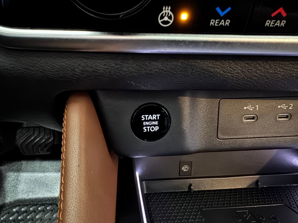 Used 2024 Nissan Rogue Platinum w/ Platinum Premium Package image 22