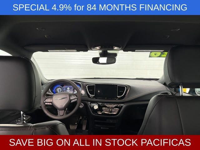New 2026 Chrysler Pacifica Select w/ S Appearance Package image 25