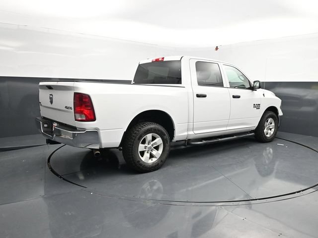 Used 2022 RAM 1500 Classic SLT AWD/4WD image 8