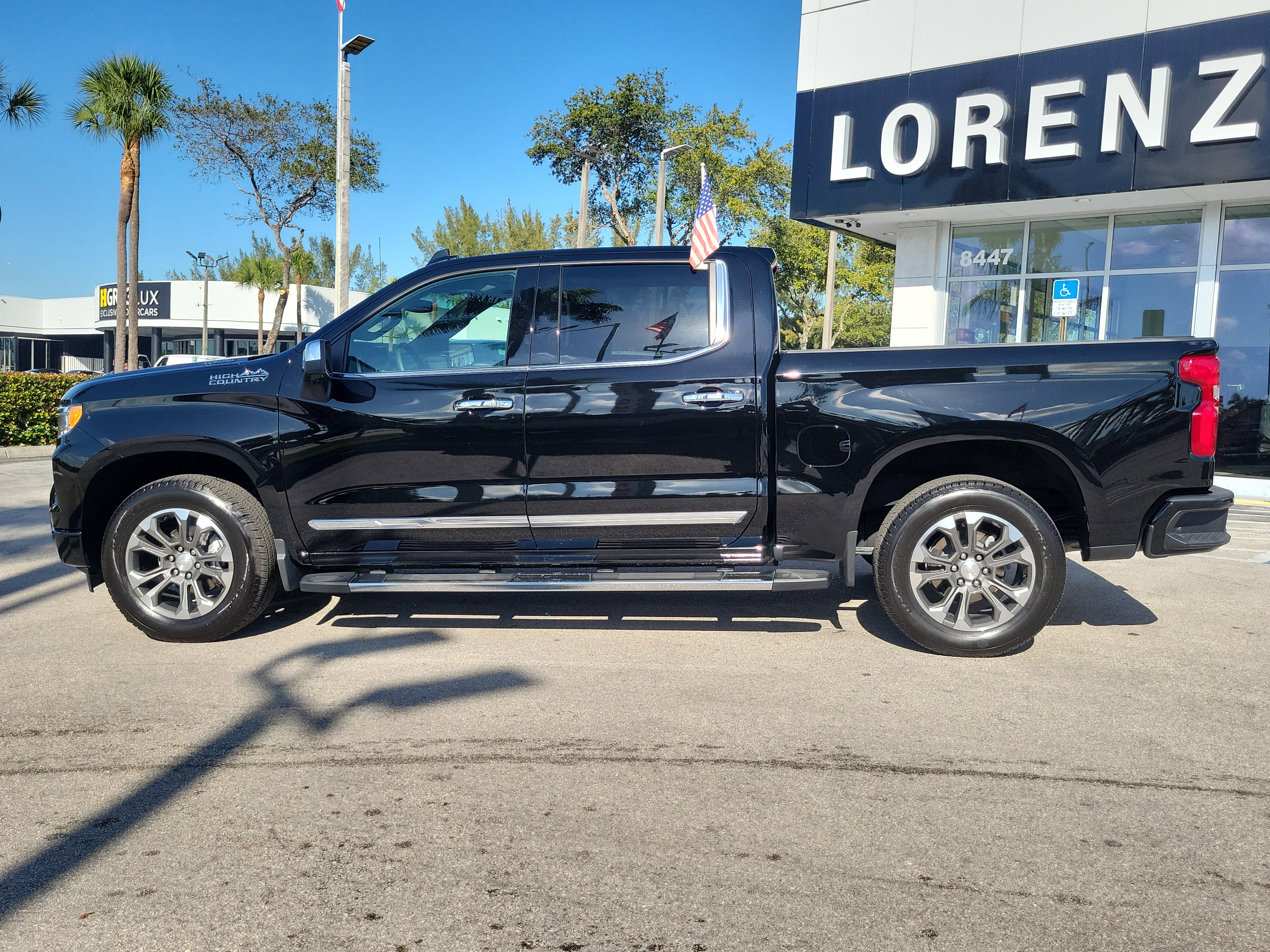Used 2025 Chevrolet Silverado 1500 High Country image 8