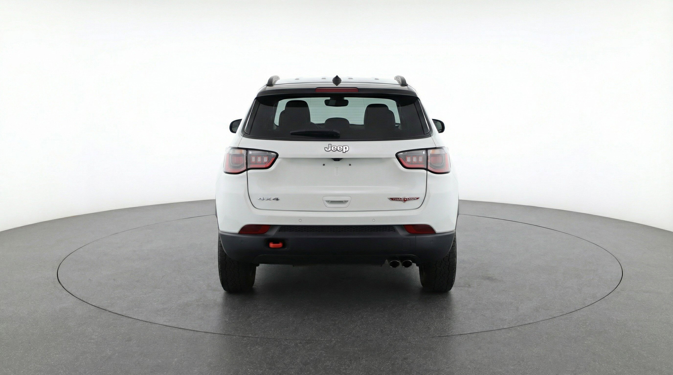 Used 2025 Jeep Compass Trailhawk image 7