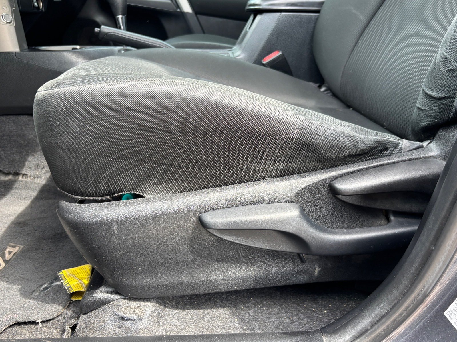 Used 2016 Toyota RAV4 LE AWD/4WD image 28