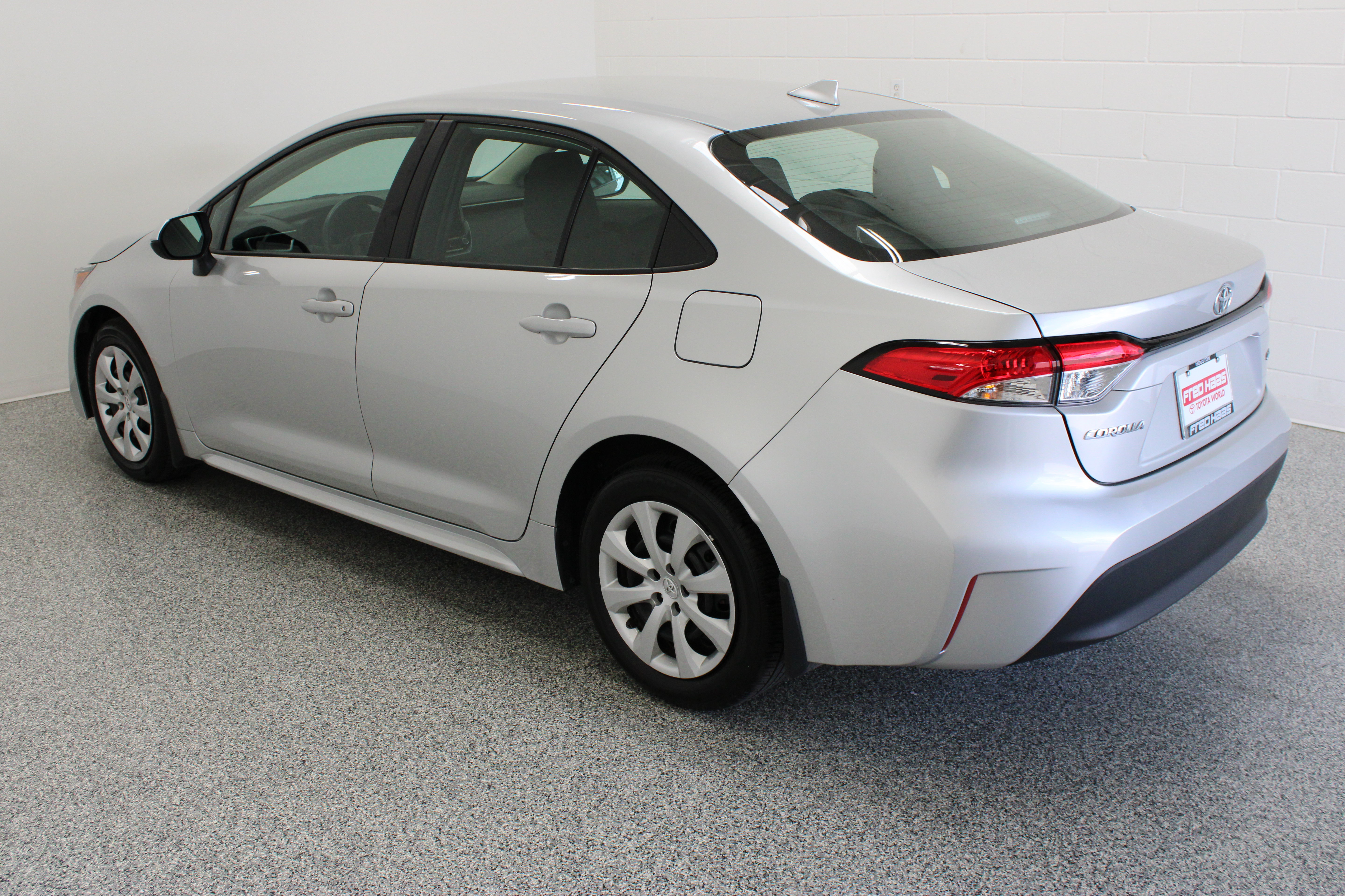 Used 2026 Toyota Corolla LE FWD image 9