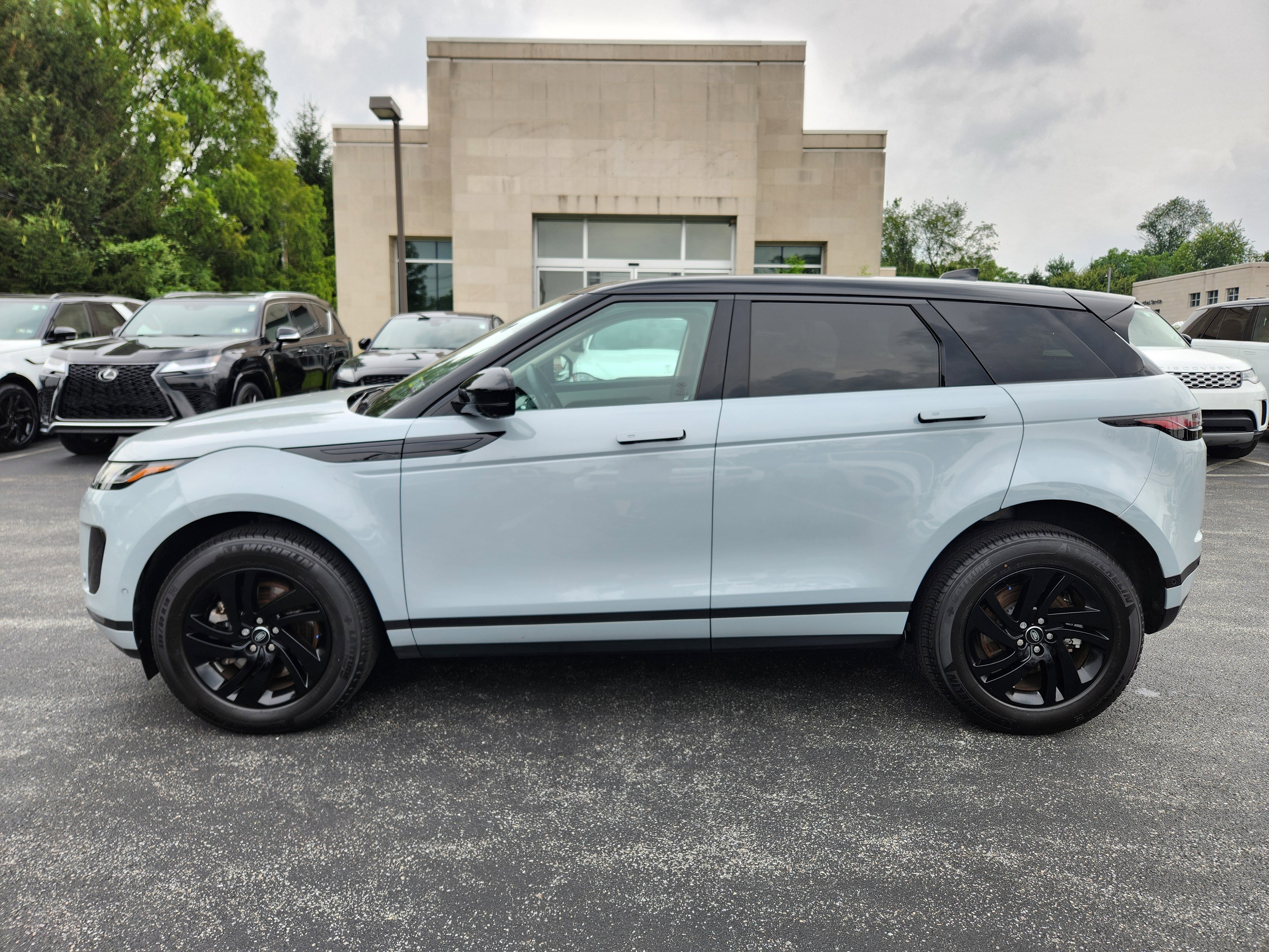 Certified 2025 Land Rover Range Rover Evoque S image 5