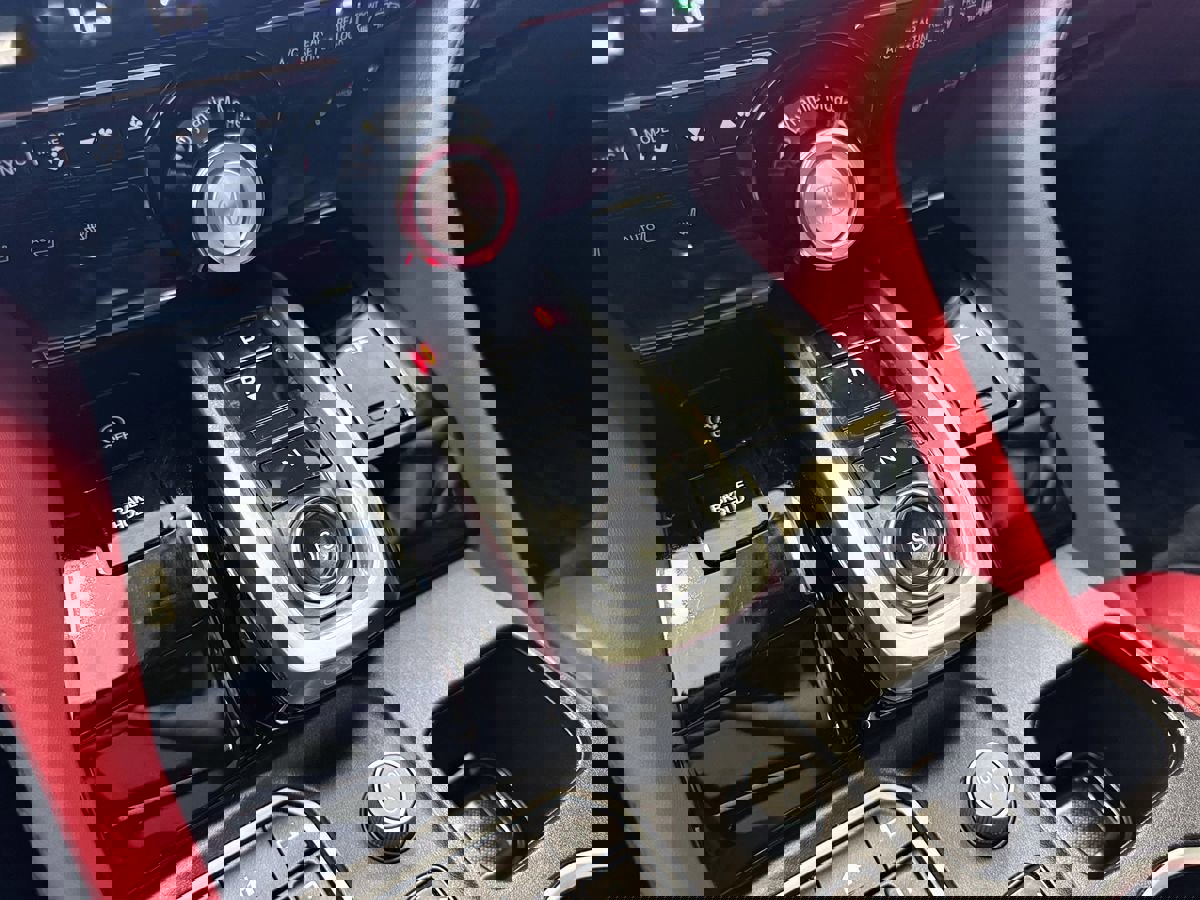 Used 2022 Acura MDX A-Spec image 32