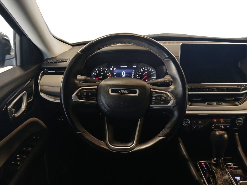 Used 2022 Jeep Compass Limited AWD/4WD image 13
