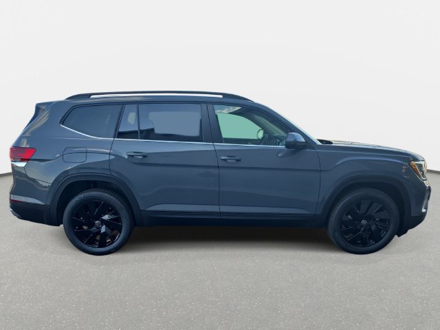 Used 2026 Volkswagen Atlas SE AWD/4WD image 4
