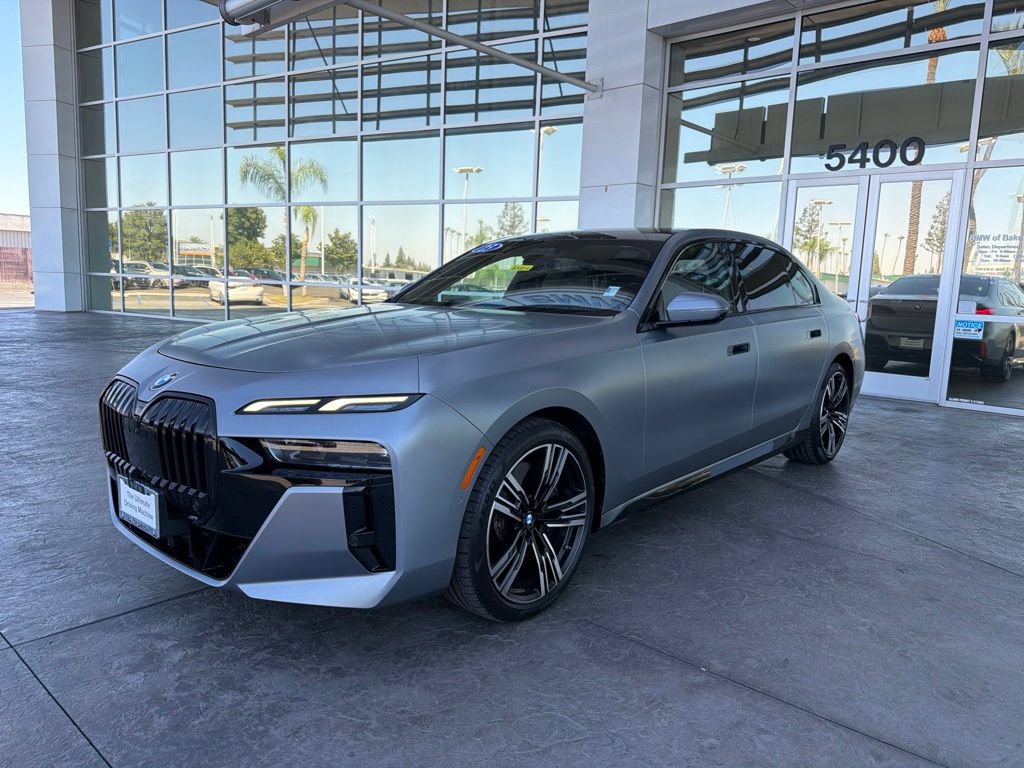 Used 2023 BMW 760i xDrive w/ Luxury Rear Seating Package AWD/4WD image 1