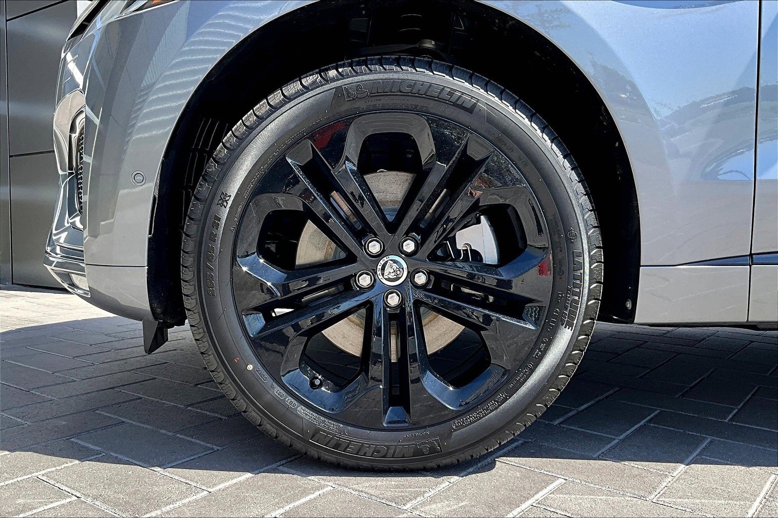 New 2026 Jaguar F-PACE R-Dynamic S image 12