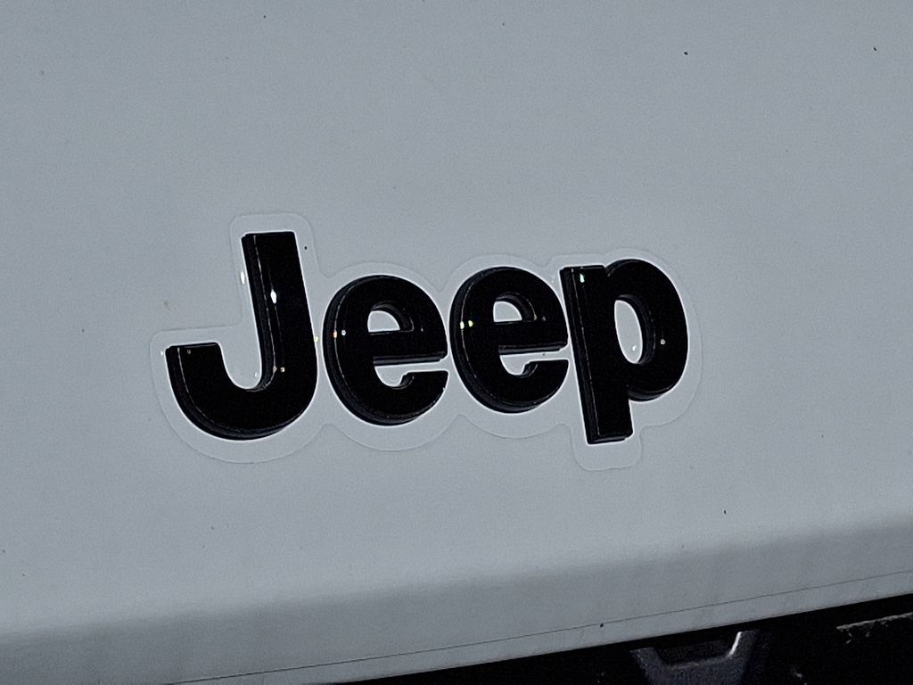 New 2026 Jeep Grand Cherokee Altitude AWD/4WD image 22
