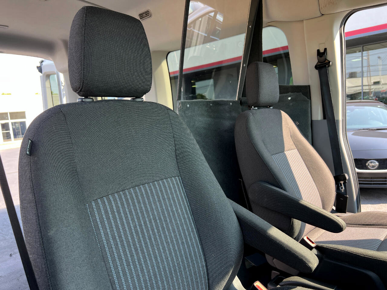 Used 2016 Ford Transit 150 XLT image 20