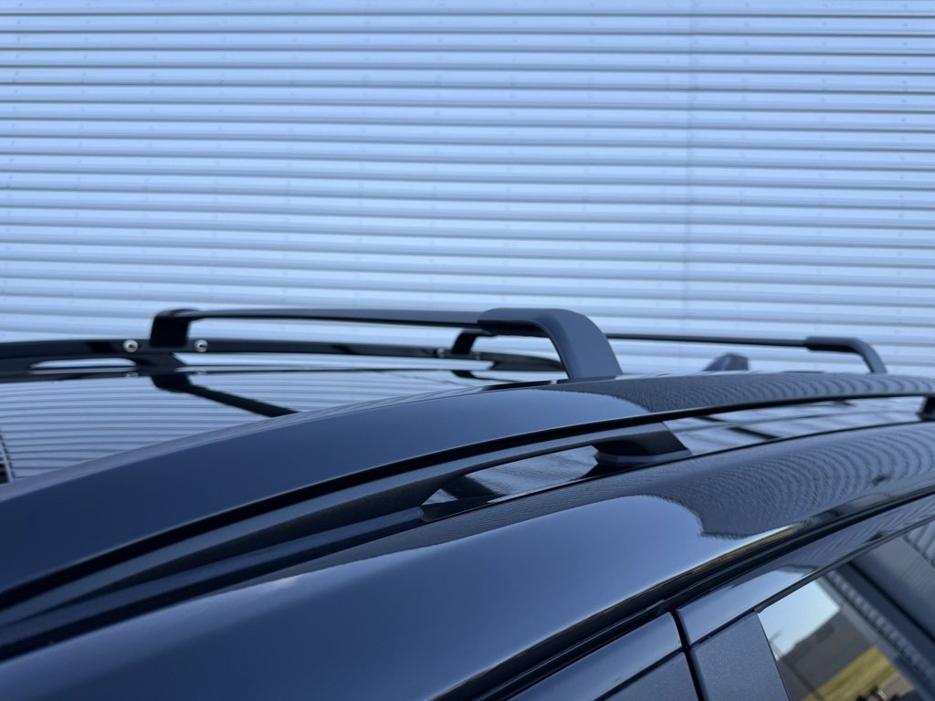 Used 2024 GMC Terrain SLE w/ Driver Convenience Package image 16