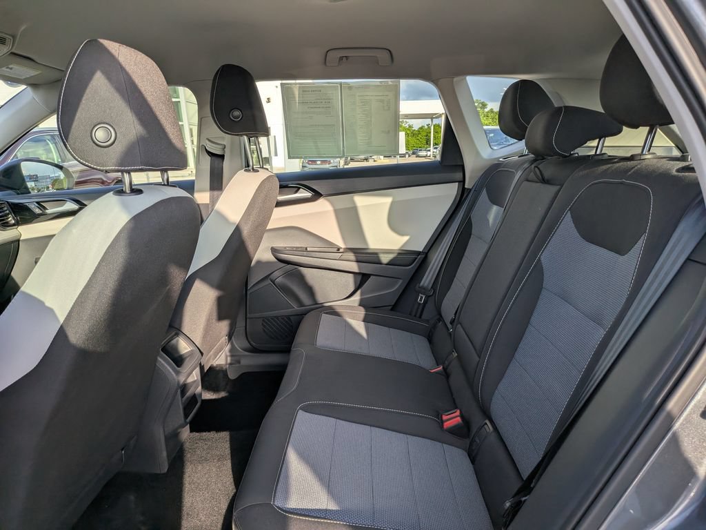 Certified 2025 Volkswagen Taos S FWD image 14