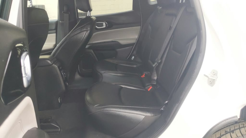 Used 2024 Jeep Compass Limited AWD/4WD image 30