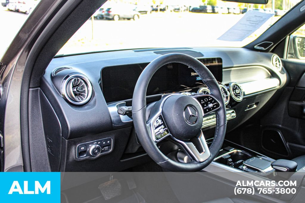 Used 2022 Mercedes-Benz GLB 250 4MATIC w/ Premium Package Lite image 32