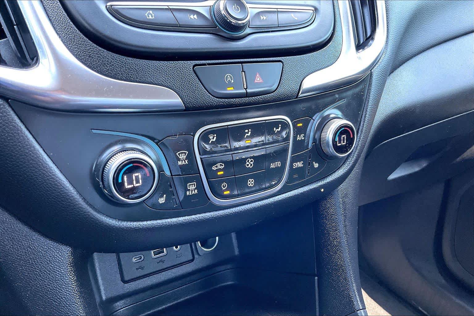 Certified 2024 Chevrolet Equinox LT FWD image 34