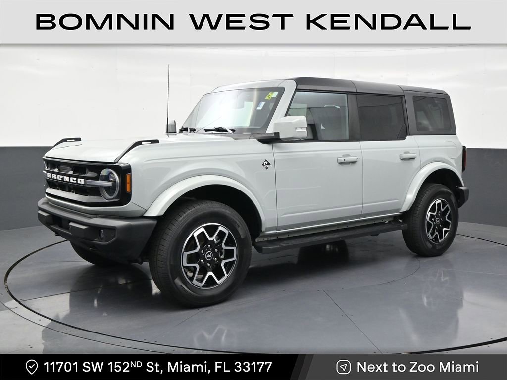 Used 2022 Ford Bronco Outer Banks AWD/4WD image 1