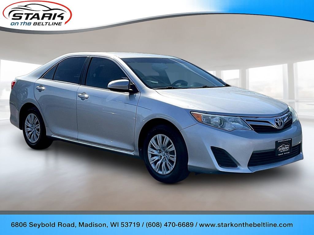 Used 2013 Toyota Camry LE FWD image 1
