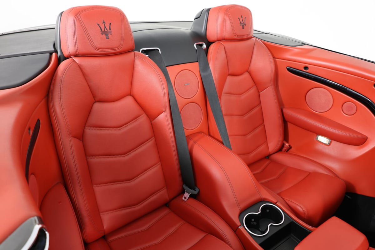 Used 2017 Maserati GranTurismo Sport RWD image 28