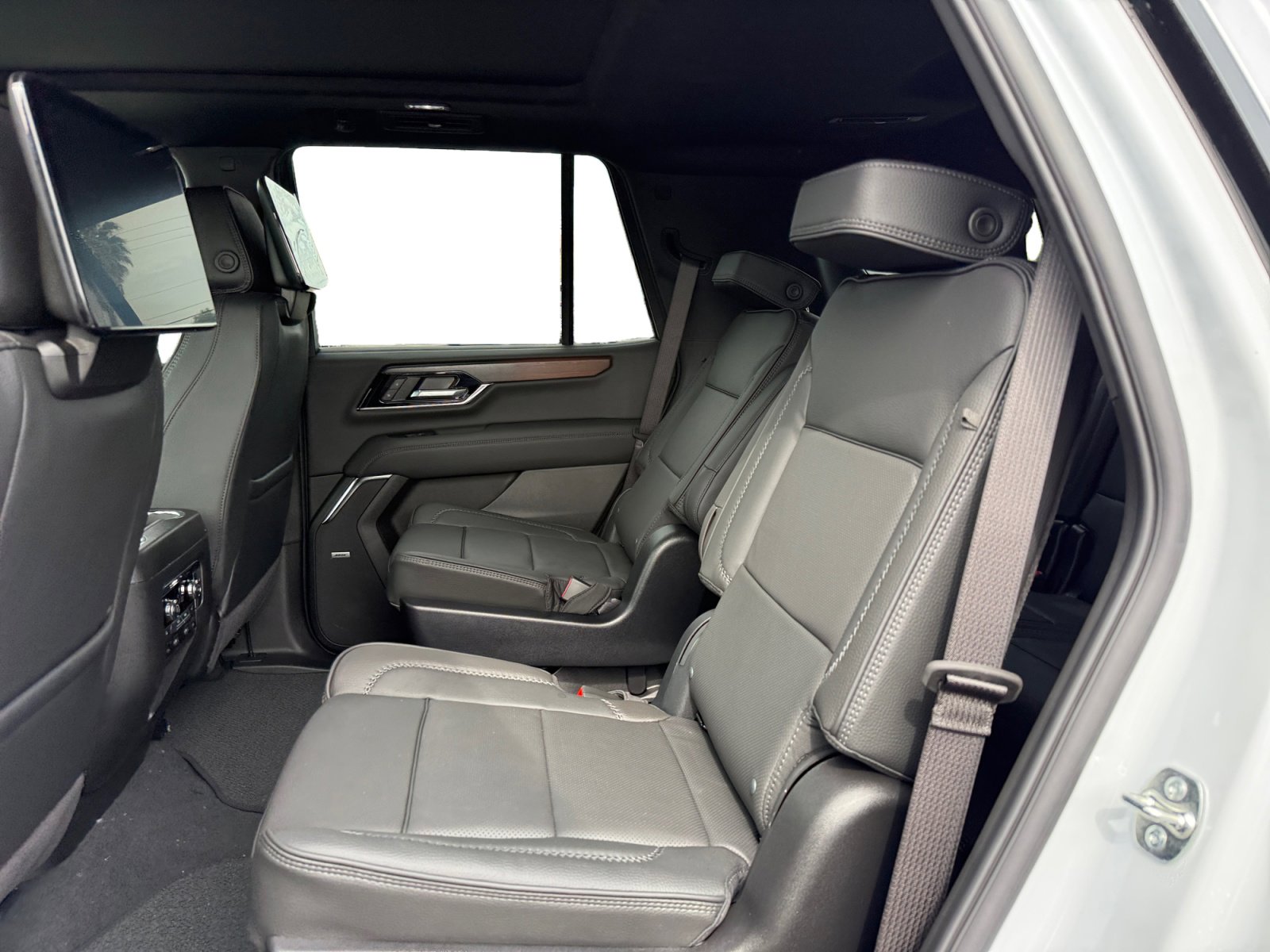 New 2026 GMC Yukon Denali image 16