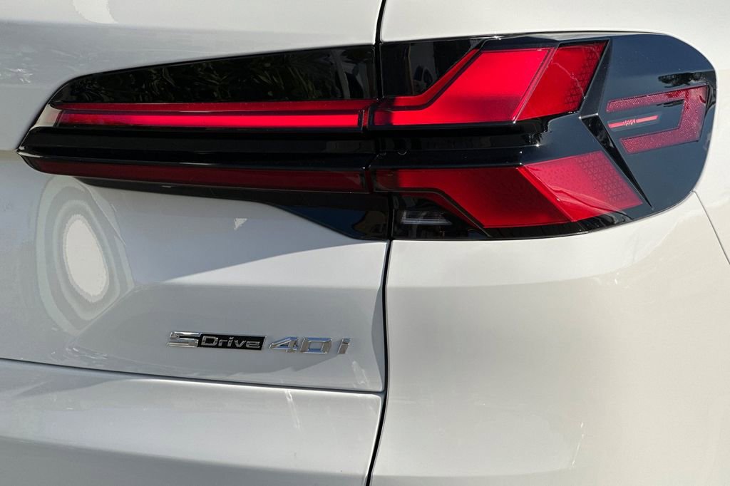 New 2026 BMW X5 sDrive40i w/ Climate Comfort Package image 34