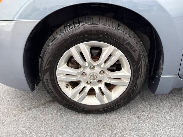 Used 2010 Nissan Altima 2.5 SL w/ SL Pkg FWD image 9