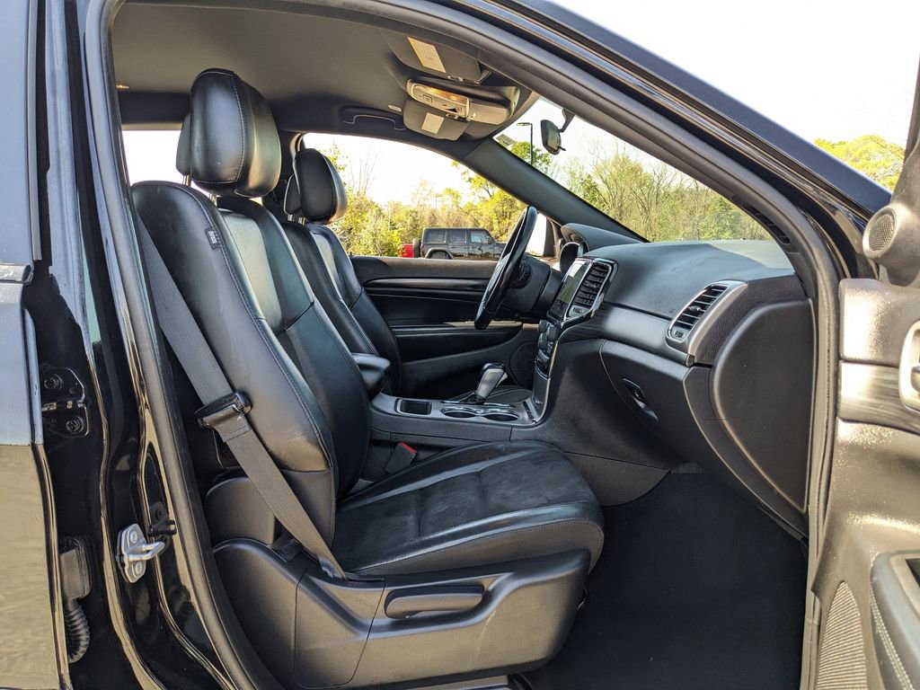 Used 2021 Jeep Grand Cherokee Laredo X image 46